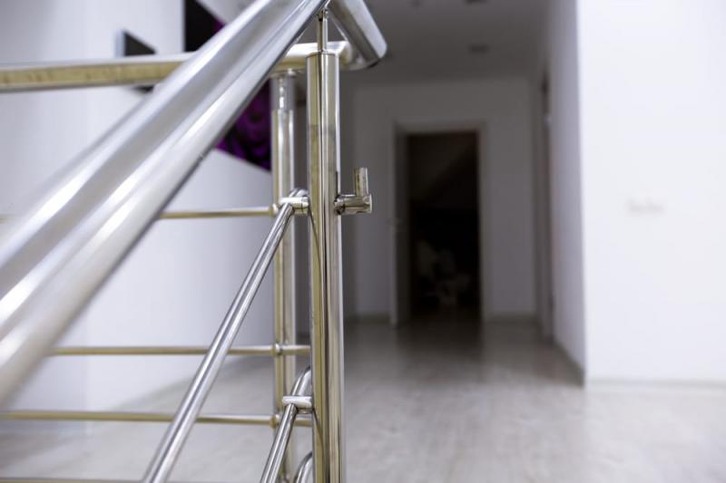 Guarda corpo de ferro para sacada é a escolha ideal para segurança e estilo na sua casa