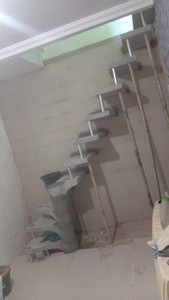 escada vazada reta