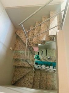 escada reta em u