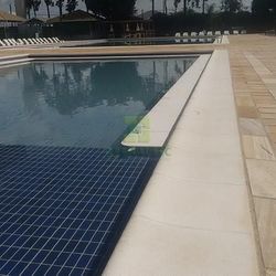 Borda atérmica para piscina