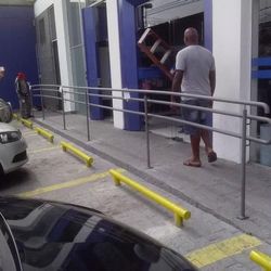 Corrimão e guarda corpo