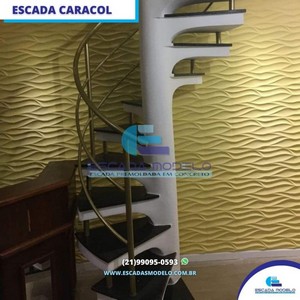 escada caracol pequena