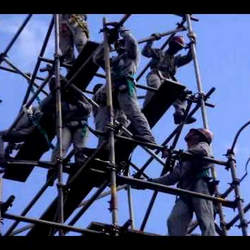 Montagem de andaime industrial