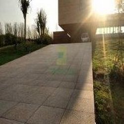 Piso cimentício drenante