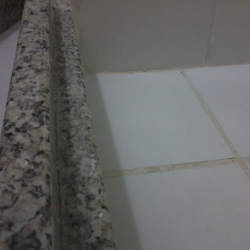 Soleira de granito para box de banheiro Soleira de granito para box de banheiro